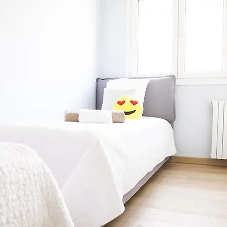 Alessia's Flat - Bright And Spacious Appartement Milan